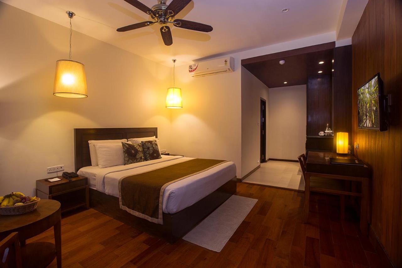 Sea Shell Neil Hotel Lakshmanpur Bagian luar foto